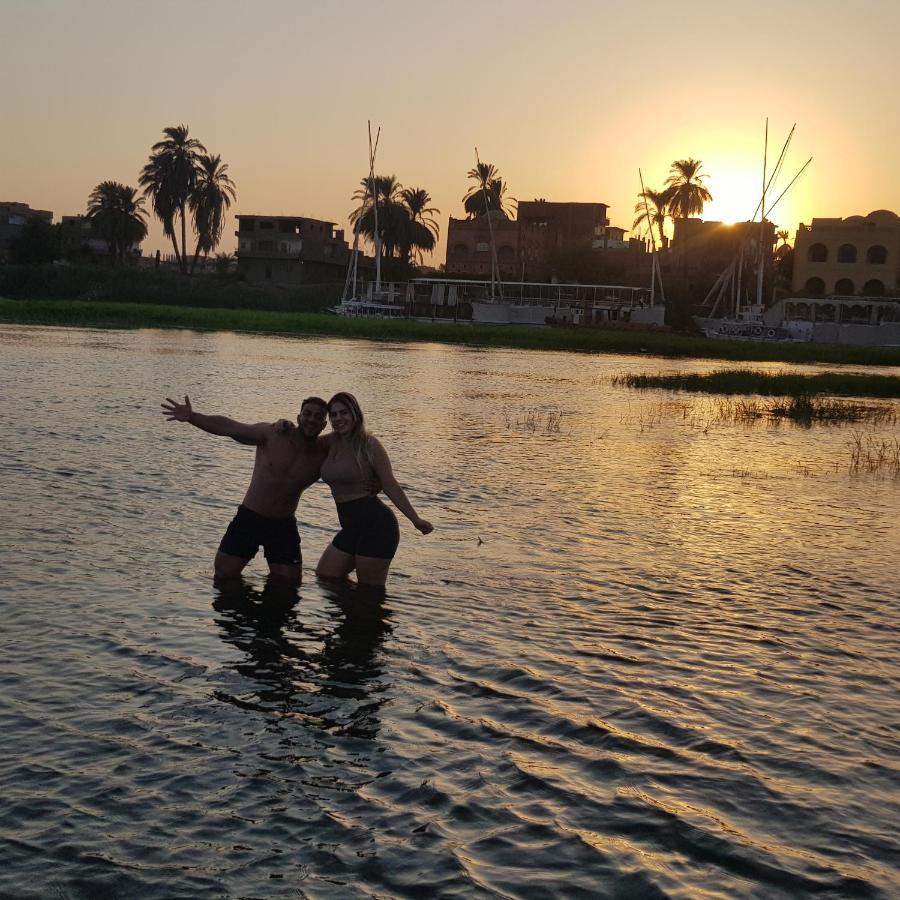 Nile Sunrise Felucca Boat Private Rental Louxor Extérieur photo